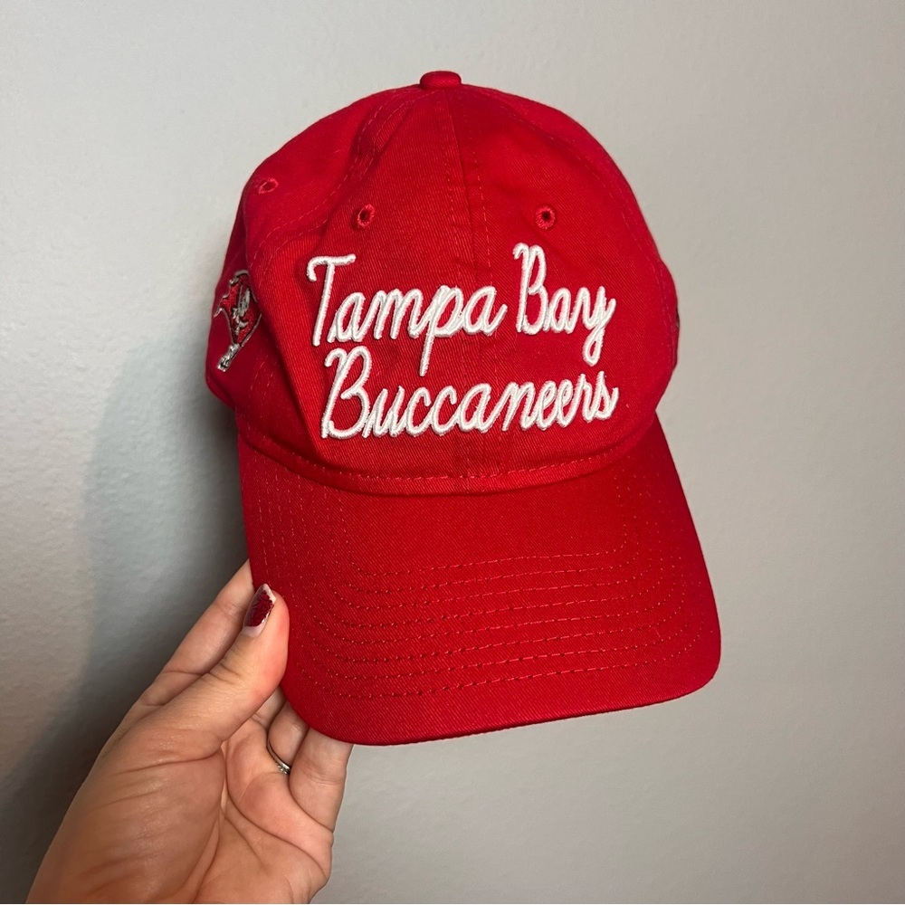 Tampa Bay Buccaneers Women's Snapback Hat Red Adjustable OSFM OSFA New Era